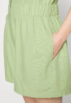 Vero Moda Petite Playsuit - Jumpsuit -Vero Moda 021ec304cb25464882bbcb4e938c17be