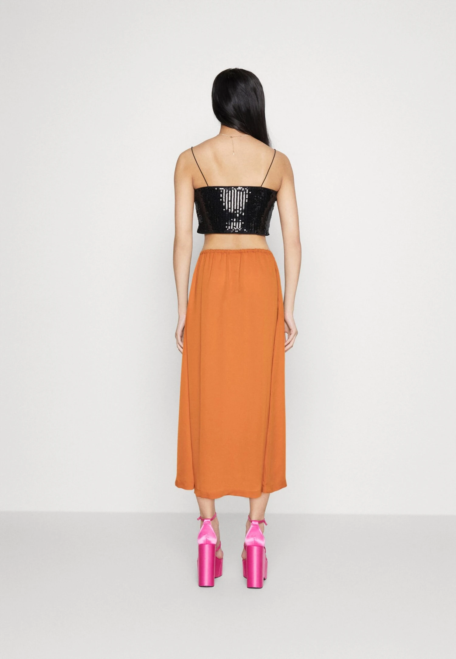 Vmfabiana Long Skirt - Maxi Skirt - Gold-Coloured 5 Vmfabiana Long Skirt - Maxi Skirt - Gold-Coloured - Image 3