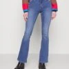 Vero Moda Tall Vmscarlet Flared - Flared Jeans - Medium Blue Denim -Vero Moda 05bca815a5564780bdb6a5da47196c98