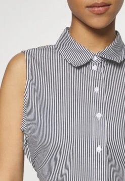 Vero Moda Petite Vmcora Short Shirt- Button-Down Blouse - Navy Blazer Stripes:Snow White 11 Vero Moda Petite Vmcora Short Shirt- Button-Down Blouse - Navy Blazer Stripes:Snow White -Vero Moda 0644623d3d534ff6bf99526d67b91d1a