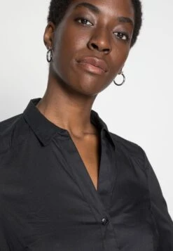 Vero Moda Tall Vmlady G String - Button-Down Blouse 11 Vero Moda Tall Vmlady G String - Button-Down Blouse -Vero Moda 07e3e8a2497945f6bdd4a9b60cfea3a8