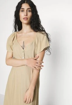Vero Moda Petite Vmmymilo Calf Dress - Day Dress - Irish Cream -Vero Moda 0b1dfe8d07c14dd89f0a8694ddd6ab6d