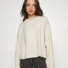 Vero Moda Petite Vmdoffy O Neck Boxy - Jumper - Birch 1 Vero Moda Petite Vmdoffy O Neck Boxy - Jumper - Birch -Vero Moda 0fd72880936f450fa772f2bb47f5677b