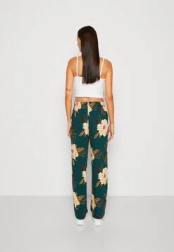 Vero Moda Vmeasy Wide Pant - Trousers -Vero Moda 14ef8bf97dda4ab48c3645193ae2c0f0