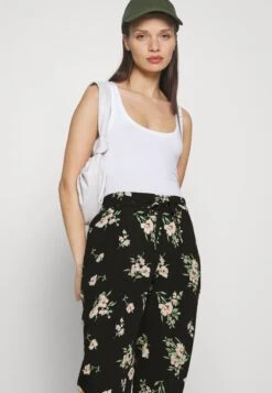 Vero Moda Petite Vmeasy Pants- Trousers - Black/Sandy Black 12 Vero Moda Petite Vmeasy Pants- Trousers - Black/Sandy Black -Vero Moda 19bc866769c84b5d9db6e94c7e2027c6