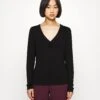 Vero Moda Petite Vmalberte V Neck - Long Sleeved Top - Black -Vero Moda 1ca15f0371b248fb9bbbf9386f67fda6