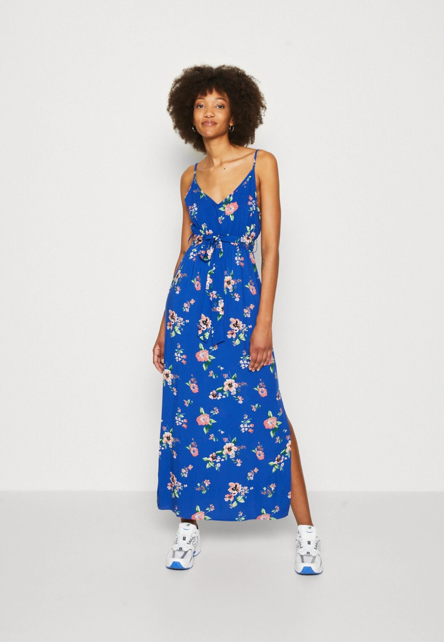 Vero Moda Vmeasy Slit Dress - Maxi Dress - Surf The Web 3 Vero Moda Vmeasy Slit Dress - Maxi Dress - Surf The Web