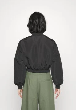 Vero Moda Petite Vmami Short Jaket - Bomber Jacket -Vero Moda 25d6503085644ff6acdd77e32bb13904