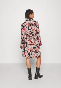 Vero Moda Petite Vmlucia Shirt Dress- Shirt Dress - Navy Blazer -Vero Moda 28dcfb9cc68541808286171d4c0cdd15