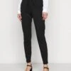 Vero Moda Tall Vmeva Paperbag - Trousers 1 Vero Moda Tall Vmeva Paperbag - Trousers -Vero Moda 2a8fa423d475412e828eb2a0848ad57d