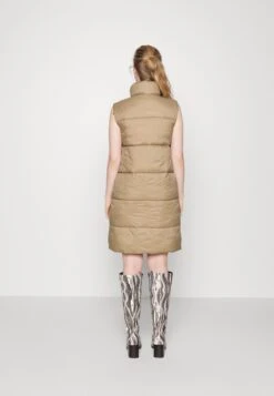 Vero Moda Uppsala Noos - Waistcoat -Vero Moda 2f1861650f664afca7b13f7b055317fd