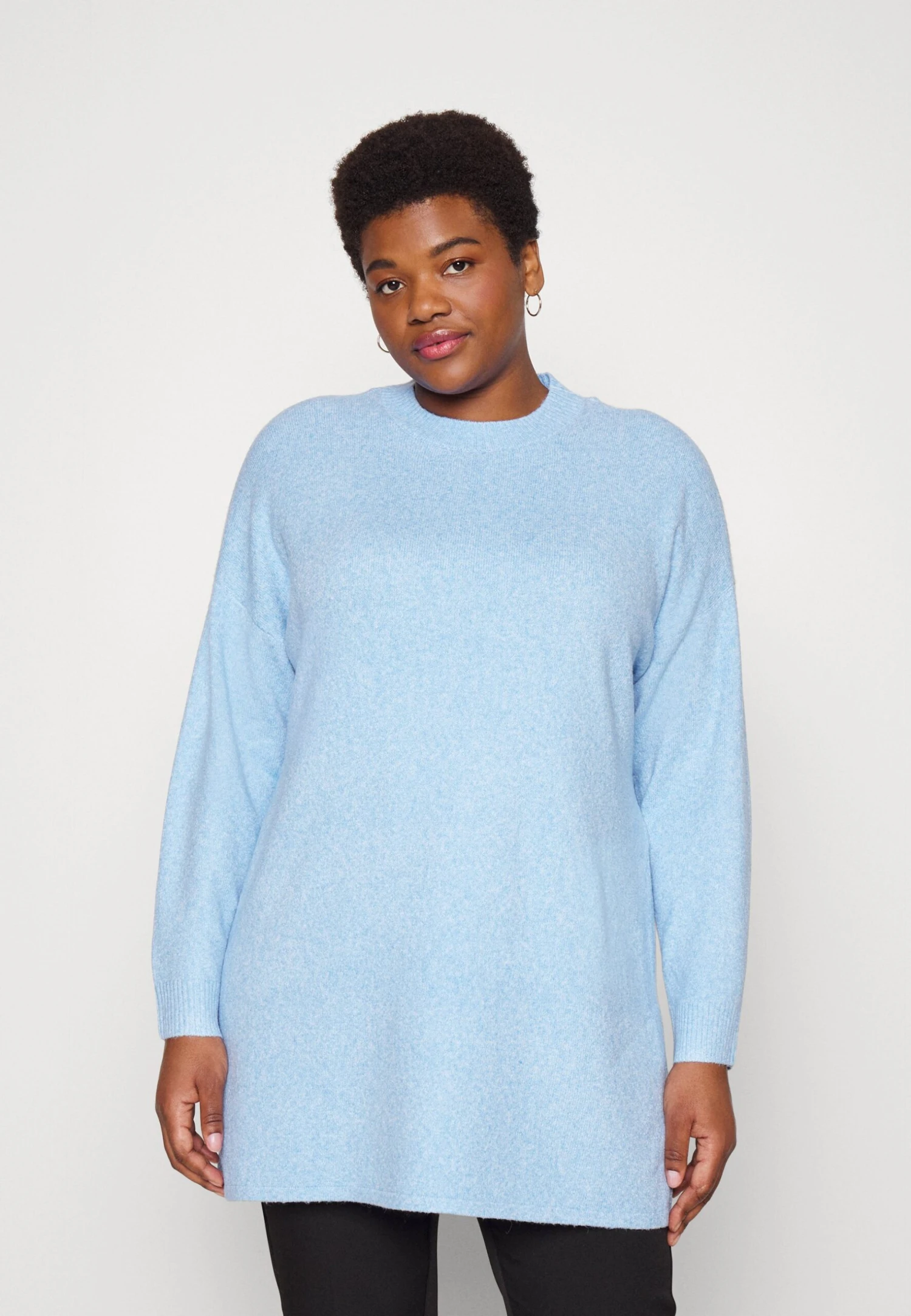 Vero Moda Curve Vmdoffy Oneck Long - Jumper - Little Boy Blue/Melange 3 Vero Moda Curve Vmdoffy Oneck Long - Jumper - Little Boy Blue/Melange