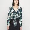 Vero Moda Vmnya Catch Tie - Blouse 2 Vero Moda Vmnya Catch Tie - Blouse -Vero Moda 3208808df763459fbaad043892eb1a0b