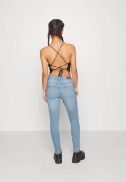 Vero Moda Petite Vmalia Shape- Jeans Skinny Fit - Light Blue Denim -Vero Moda 323c848273de4a4a983a858420d47716