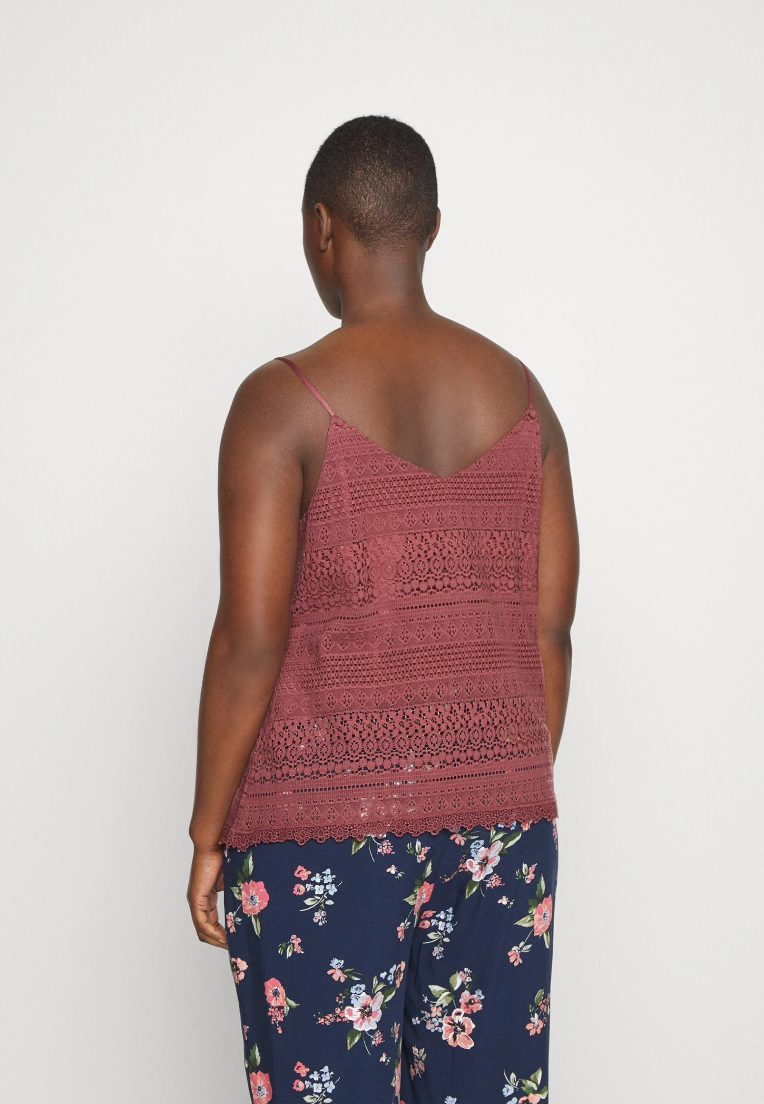 Vero Moda Curve Singlet - Top - Rose Brown 5 Vero Moda Curve Singlet - Top - Rose Brown - Image 3