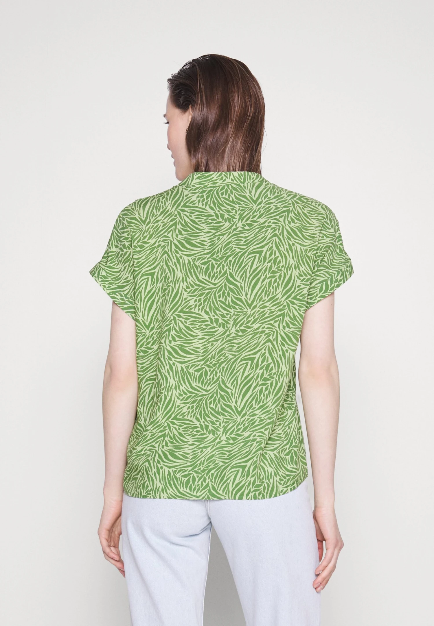 Vero Moda Tall Blouse - Reseda/Sara 5 Vero Moda Tall Blouse - Reseda/Sara - Image 3