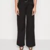 Vero Moda Vmbailey Paperbag Wide Belt Pant - Trousers - Black -Vero Moda 37ec7e8975c947d4ae33f9a6dd7f49b8