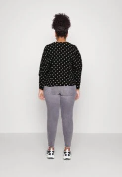 Vero Moda Curve Vmgina Top Wvn Cur - Blouse -Vero Moda 380bd2100c1342d698e1a4e087b56362