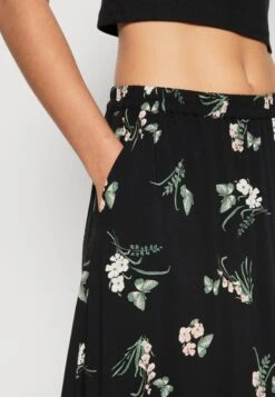 Vero Moda Vmeasy Maxi Skirt - Maxi Skirt -Vero Moda 39e36b2d083845ca98d3b79a9f665256