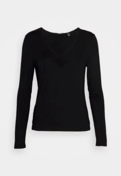 Vero Moda Petite Vmalberte V Neck - Long Sleeved Top - Black -Vero Moda 3bee869482284708a7fdafee4ab34bfa