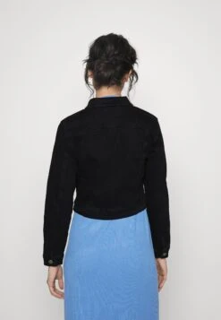 Vero Moda Petite Jacket - Denim Jacket -Vero Moda 414966d8be8d40deb8b2bccb426eb91b