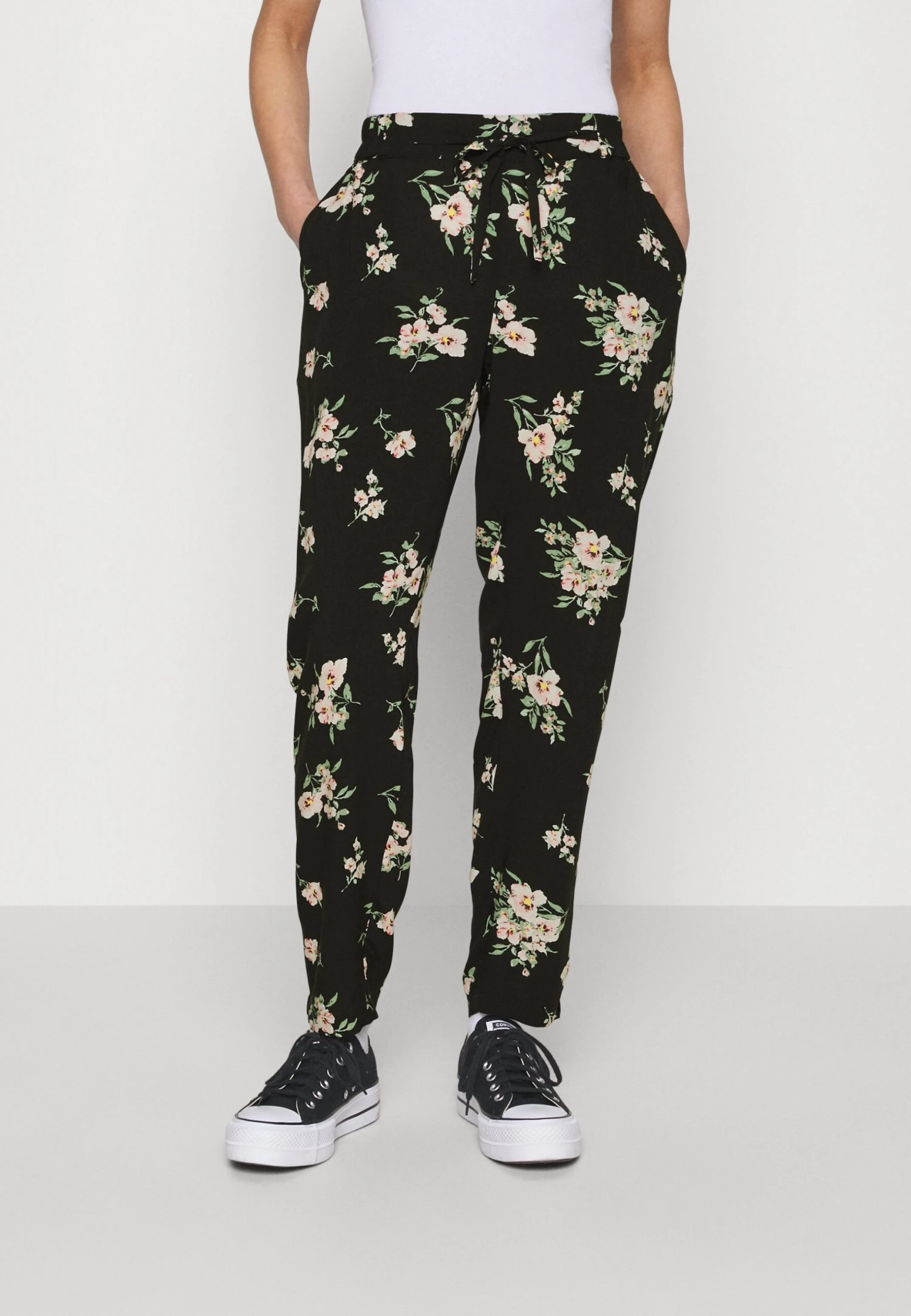 Vero Moda Petite Vmeasy Pants- Trousers - Black/Sandy Black 3 Vero Moda Petite Vmeasy Pants- Trousers - Black/Sandy Black