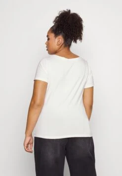 Vero Moda Curve Vmvanda - Basic T-Shirt - Snow White -Vero Moda 43b946444a6a4d4996ea0cdf58ec4a7e
