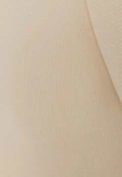 Vero Moda Vmginny V Neck - Basic T-Shirt 12 Vero Moda Vmginny V Neck - Basic T-Shirt -Vero Moda 44597b8d5bbf4a00ba3e95bd3257a205