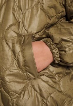 Vero Moda Curve Vmwillowharriet Jacket - Bomber Jacket -Vero Moda 4547da0b0483475a9bcd56506381f551