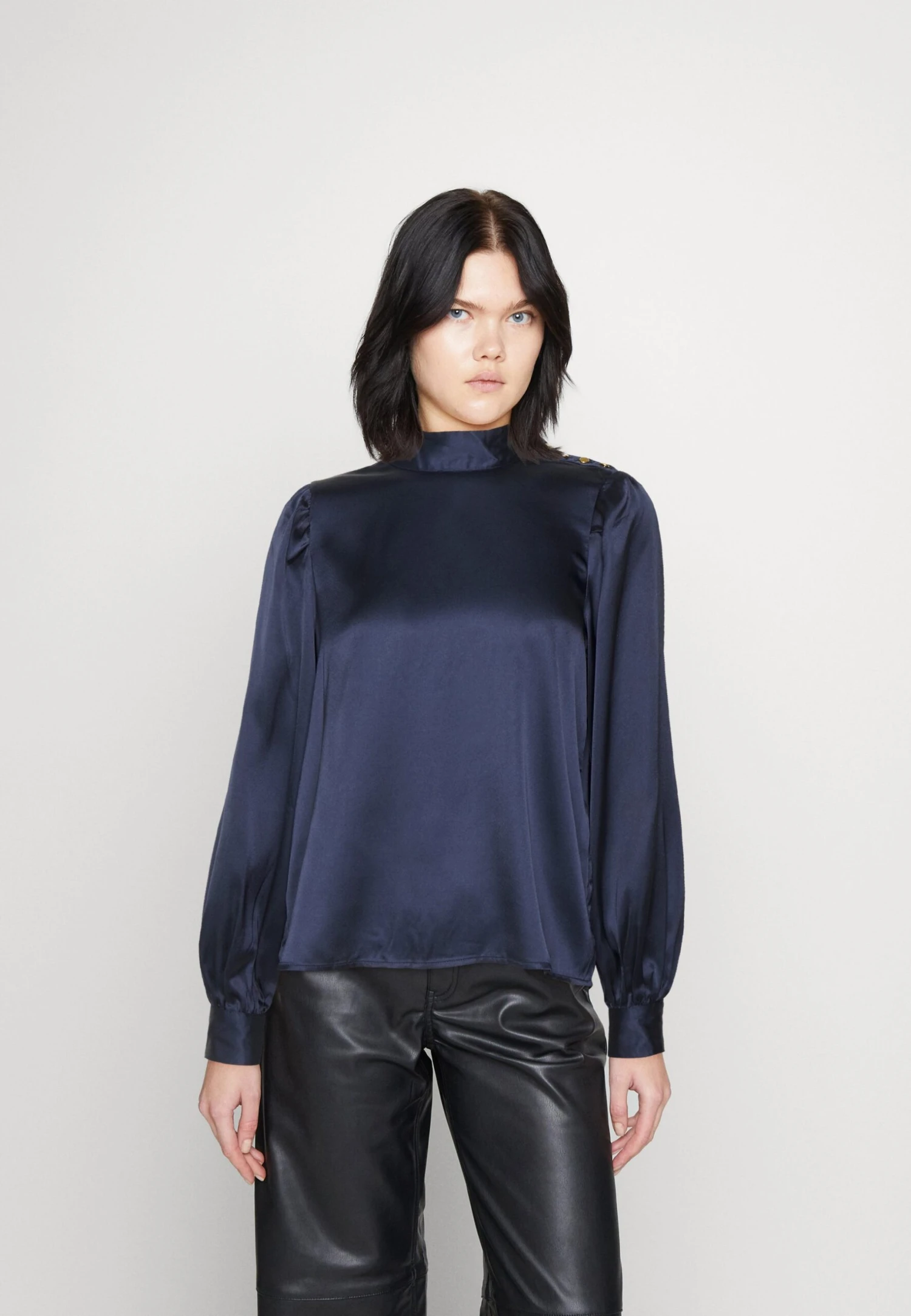 Vero Moda Vmlola Button - Blouse - Navy Blazer 3 Vero Moda Vmlola Button - Blouse - Navy Blazer