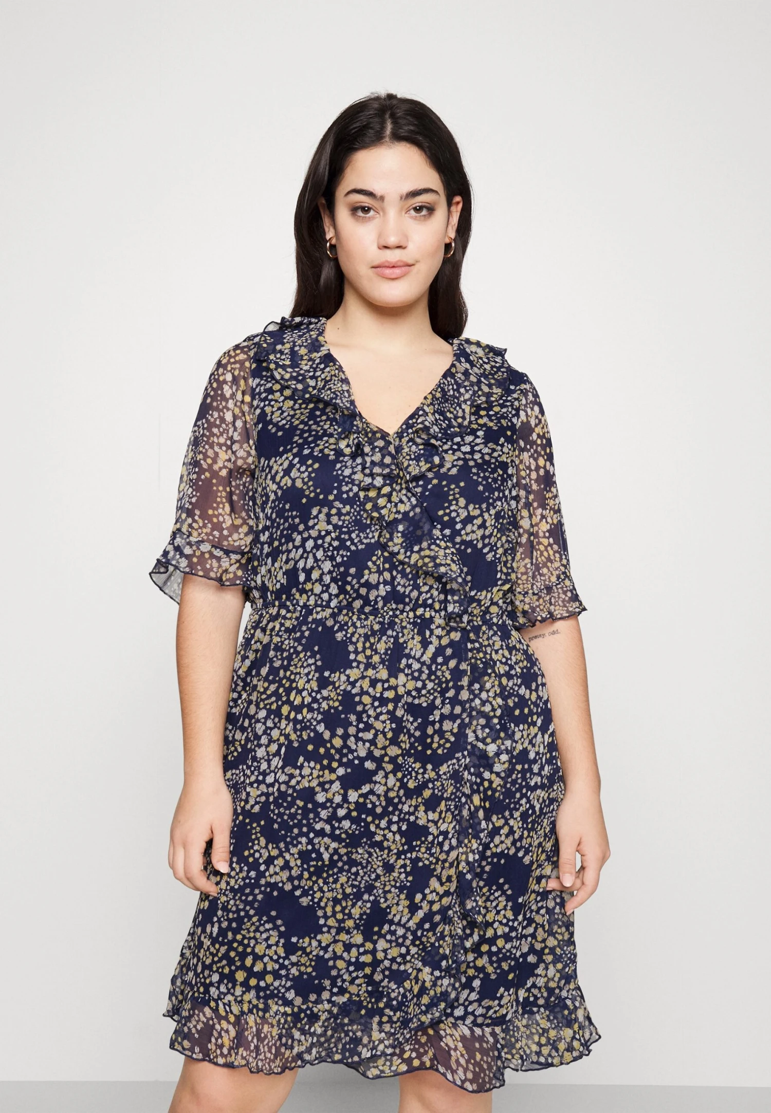 Vero Moda Curve Vmdora Kaya Short Dress - Day Dress - Navy Blazer/Dora 3 Vero Moda Curve Vmdora Kaya Short Dress - Day Dress - Navy Blazer/Dora