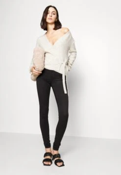 Vero Moda Tall Vmrubellefile Wrap Cardigan - Cardigan - Birch Melange -Vero Moda 4c0585dea8014ff8b141f6b95e1207f6