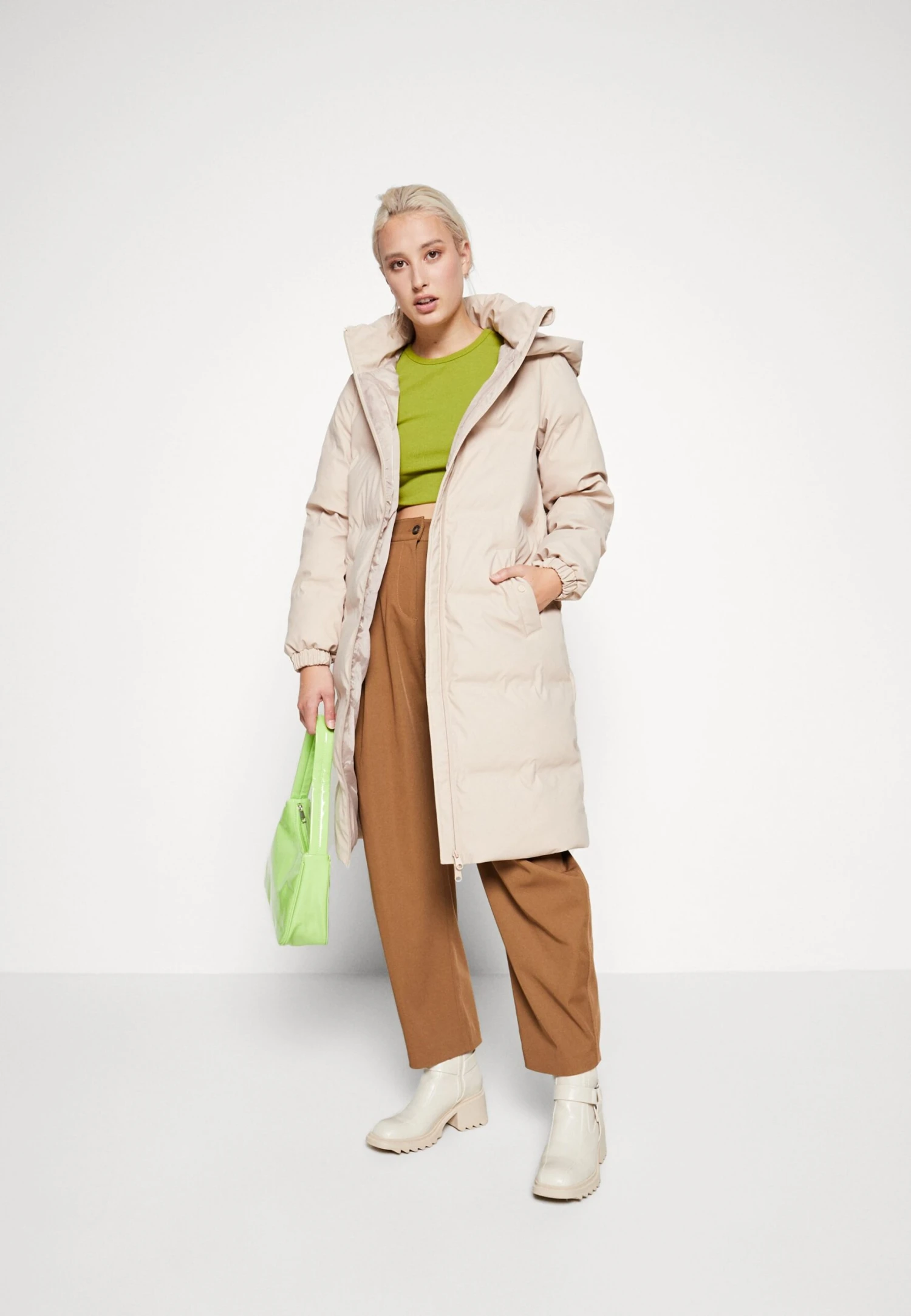 Vero Moda Vmnoe Long Coated Boos - Winter Coat 4 Vero Moda Vmnoe Long Coated Boos - Winter Coat - Image 2