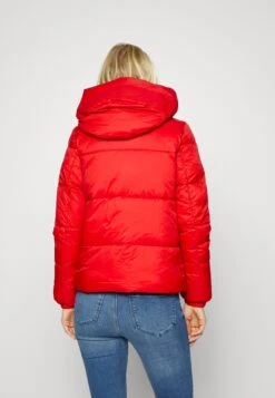 Vero Moda Tall Vmupsala Jacket - Winter Jacket - Goji Berry -Vero Moda 54c2e56727f344909b1a69a631be975e