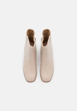 Vero Moda Vmmathilde Boot - Classic Ankle Boots - Moonlight -Vero Moda 54d2e6bfac264fd49c8158dabfed26a8