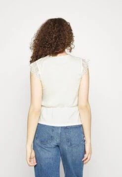 Vero Moda Tall Vmcaia- Top - Snow White -Vero Moda 587e4e1d503b48919fab4d7c574c2ab2