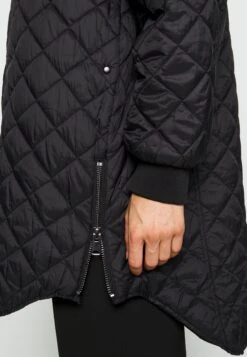 Vero Moda Tall Vmhayle 3/4 Jacket - Short Coat - Black -Vero Moda 58fcd5c5d1b14026a9247334f75dfa9a