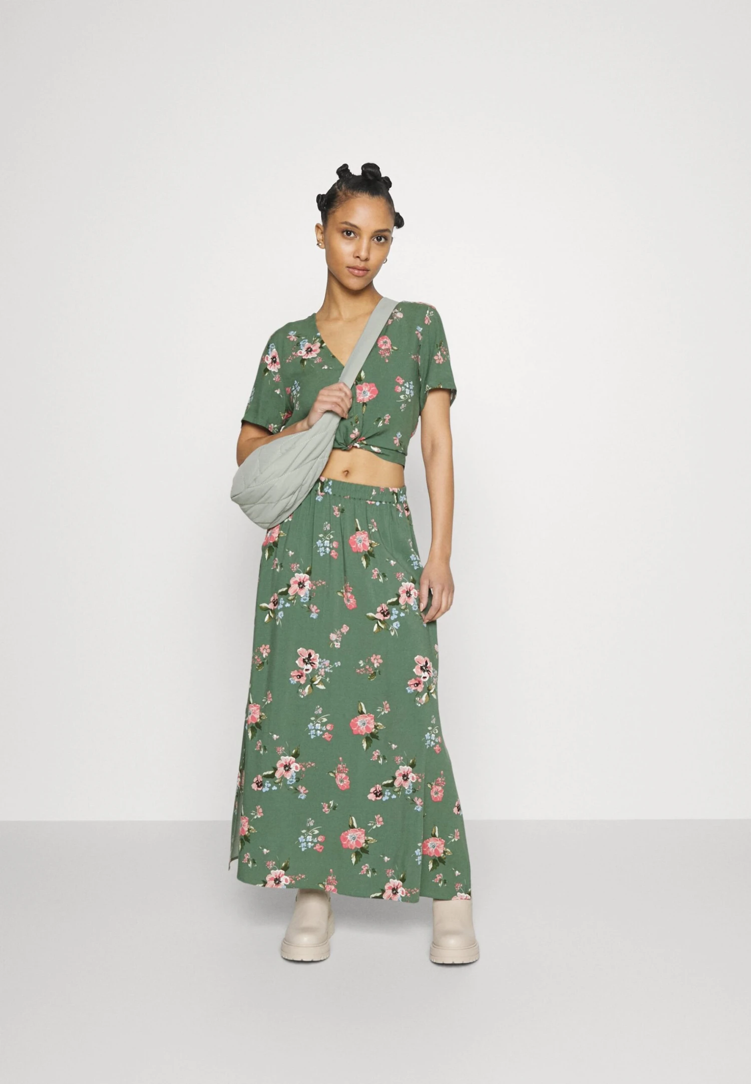 Vero Moda Petite Vmeasy Skirt - A-Line Skirt - Laurel Wreath/Freya 4 Vero Moda Petite Vmeasy Skirt - A-Line Skirt - Laurel Wreath/Freya - Image 2