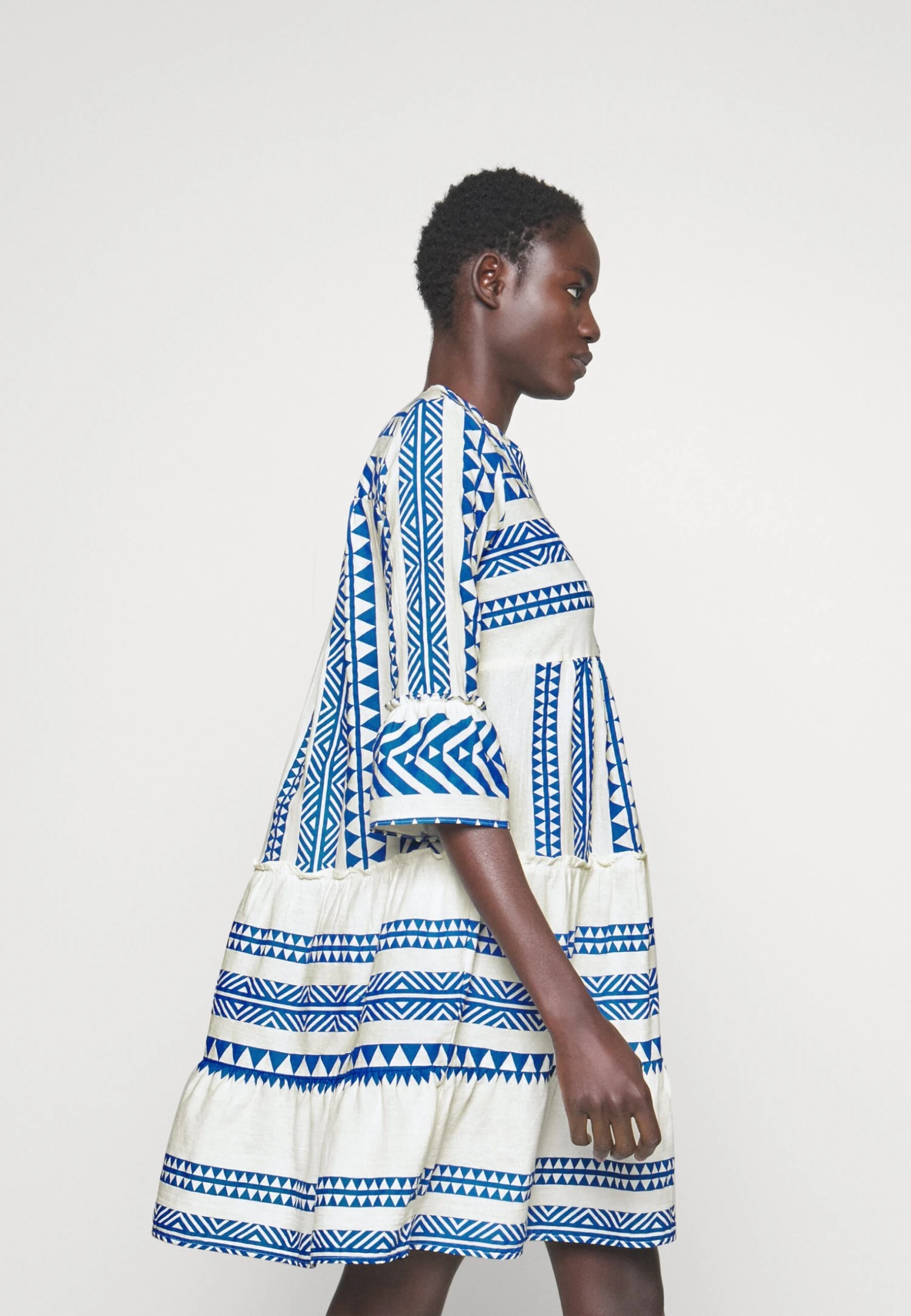 Vero Moda Tall Vmdicthe - Day Dress - Birch/Ibiza Skydiver 6 Vero Moda Tall Vmdicthe - Day Dress - Birch/Ibiza Skydiver - Image 4