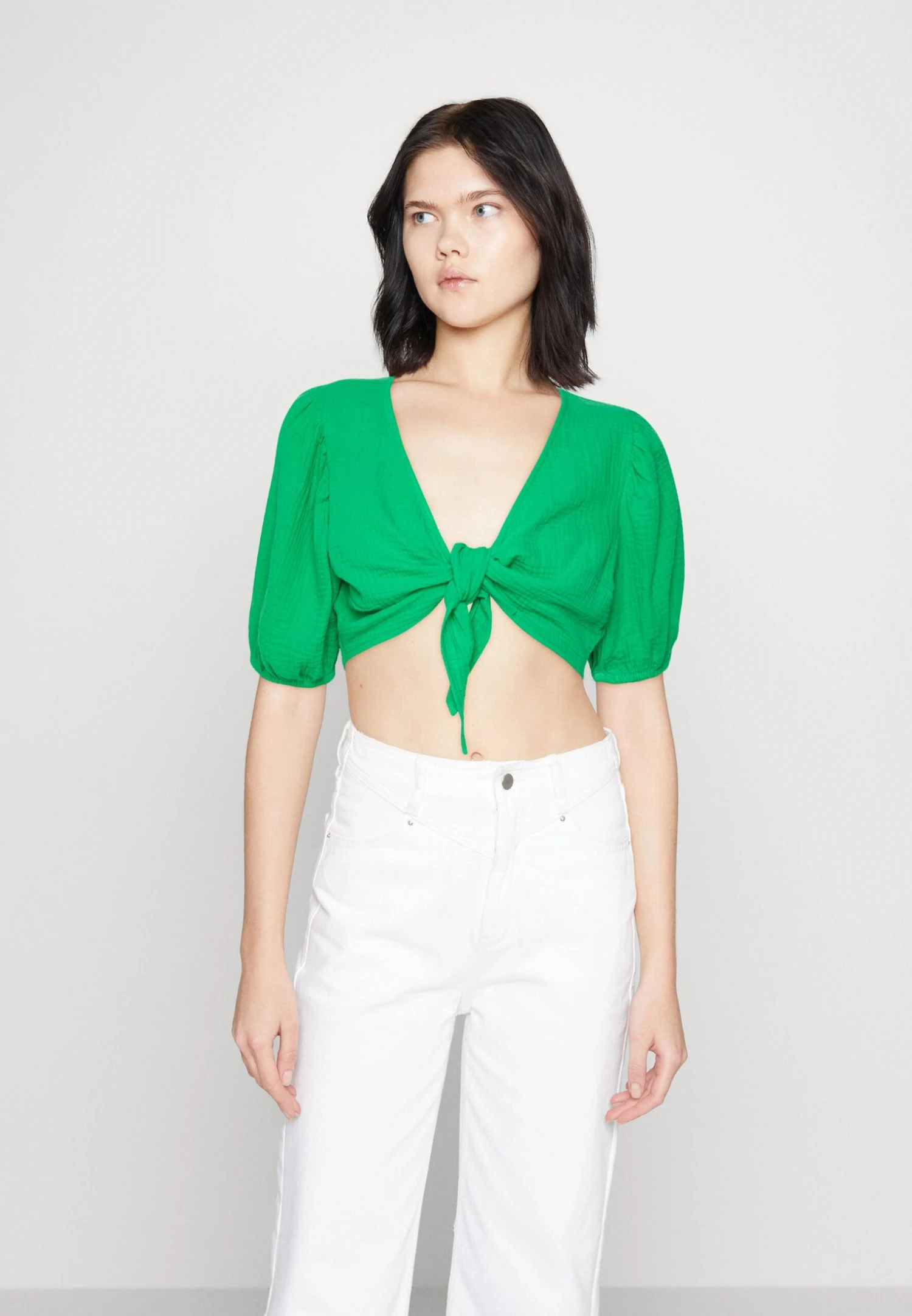Vero Moda Vmnatali Nia Knot - Blouse 3 Vero Moda Vmnatali Nia Knot - Blouse