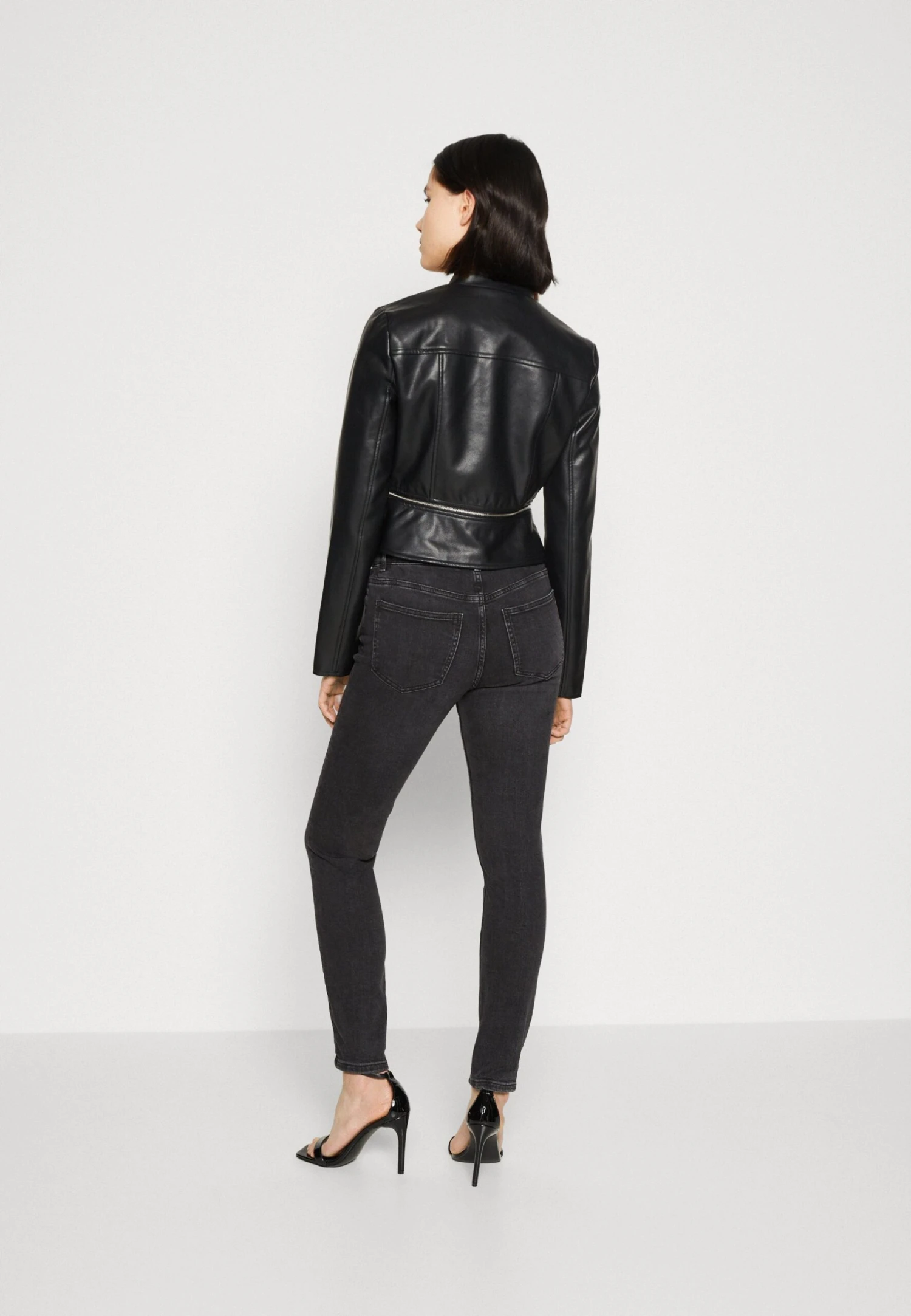 Vero Moda Vmannika Short Jacket - Faux Leather Jacket - Black 5 Vero Moda Vmannika Short Jacket - Faux Leather Jacket - Black - Image 3
