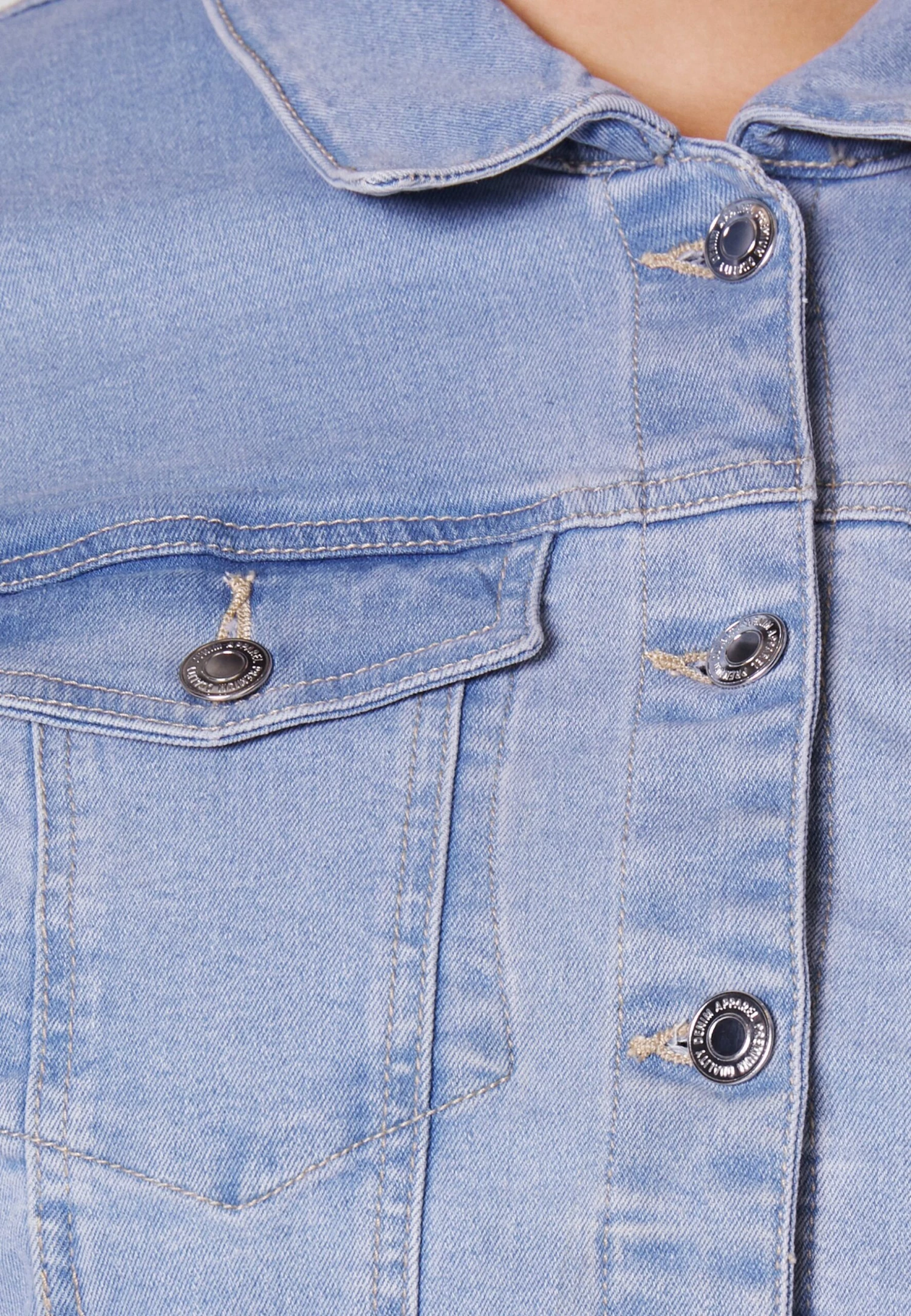 Vero Moda Curve Vmruna Slim- Denim Jacket - Light Blue Denim 8 Vero Moda Curve Vmruna Slim- Denim Jacket - Light Blue Denim - Image 6