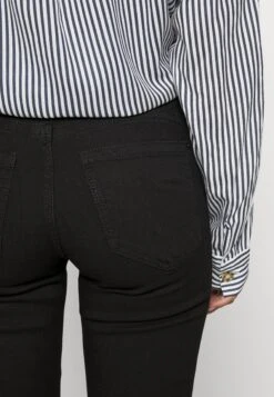 Vero Moda Petite Vmalia Shape- Jeans Skinny Fit - Black -Vero Moda 7749b0cfe2104f59a17e1f513e031bb5