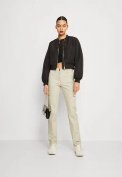 Vero Moda Vmami Short Jacket - Bomber Jacket -Vero Moda 77f0c81ebf544c06ad96deb088628a03