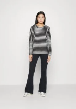 Vero Moda -Vero Moda 7ceabcee43144e3c84132f31b791a0cb