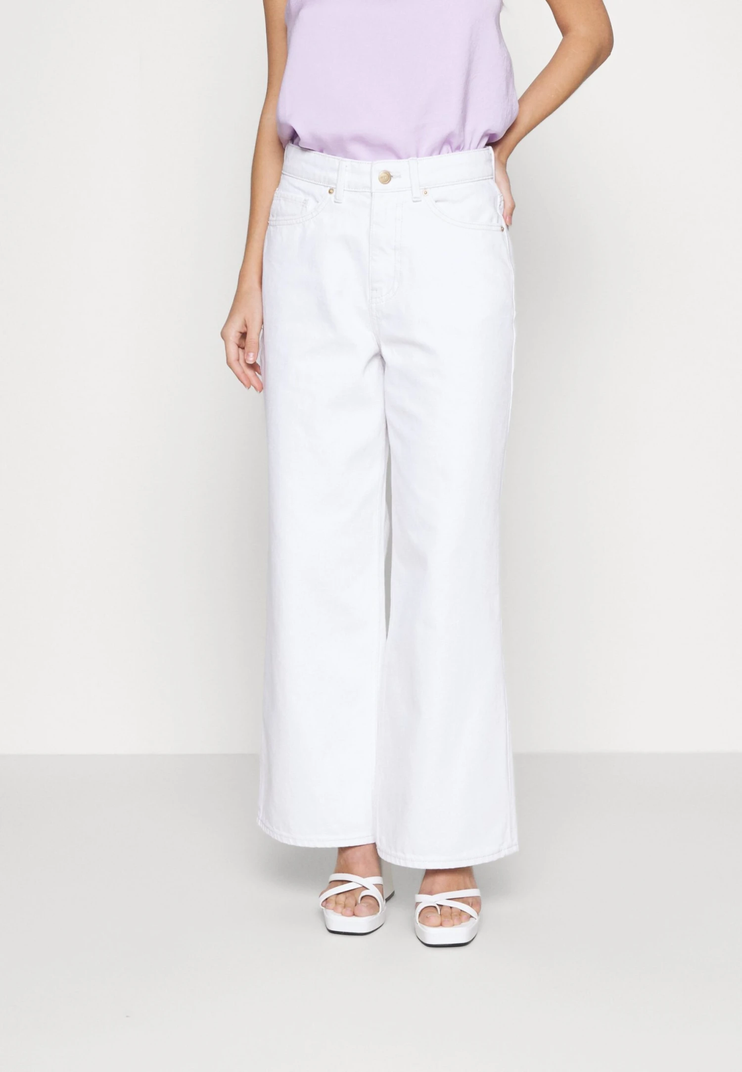 Vero Moda Petite Vmkathy Shr Wide Clr Jeans Ptt - Bootcut Jeans - Snow White 3 Vero Moda Petite Vmkathy Shr Wide Clr Jeans Ptt - Bootcut Jeans - Snow White