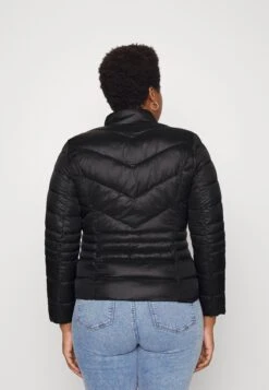 Vero Moda Curve Vmsorayasiv Short Jacket - Light Jacket 9 Vero Moda Curve Vmsorayasiv Short Jacket - Light Jacket -Vero Moda 7ea989d2abe24d16a50b7c8b68ad860a