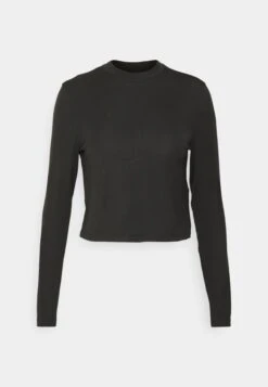 VmcilleCropped- Long Sleeved Top - Black -Vero Moda 7f388035028c4c53b9cd46fb755c70d0