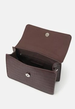 Vero Moda Cross Over - Across Body Bag - Brown -Vero Moda 87131bddc77f44dea5056ab6a9fa98bd