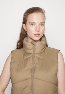 Vero Moda Uppsala Noos - Waistcoat -Vero Moda 89e93a672a124642bf102323b2e9028d